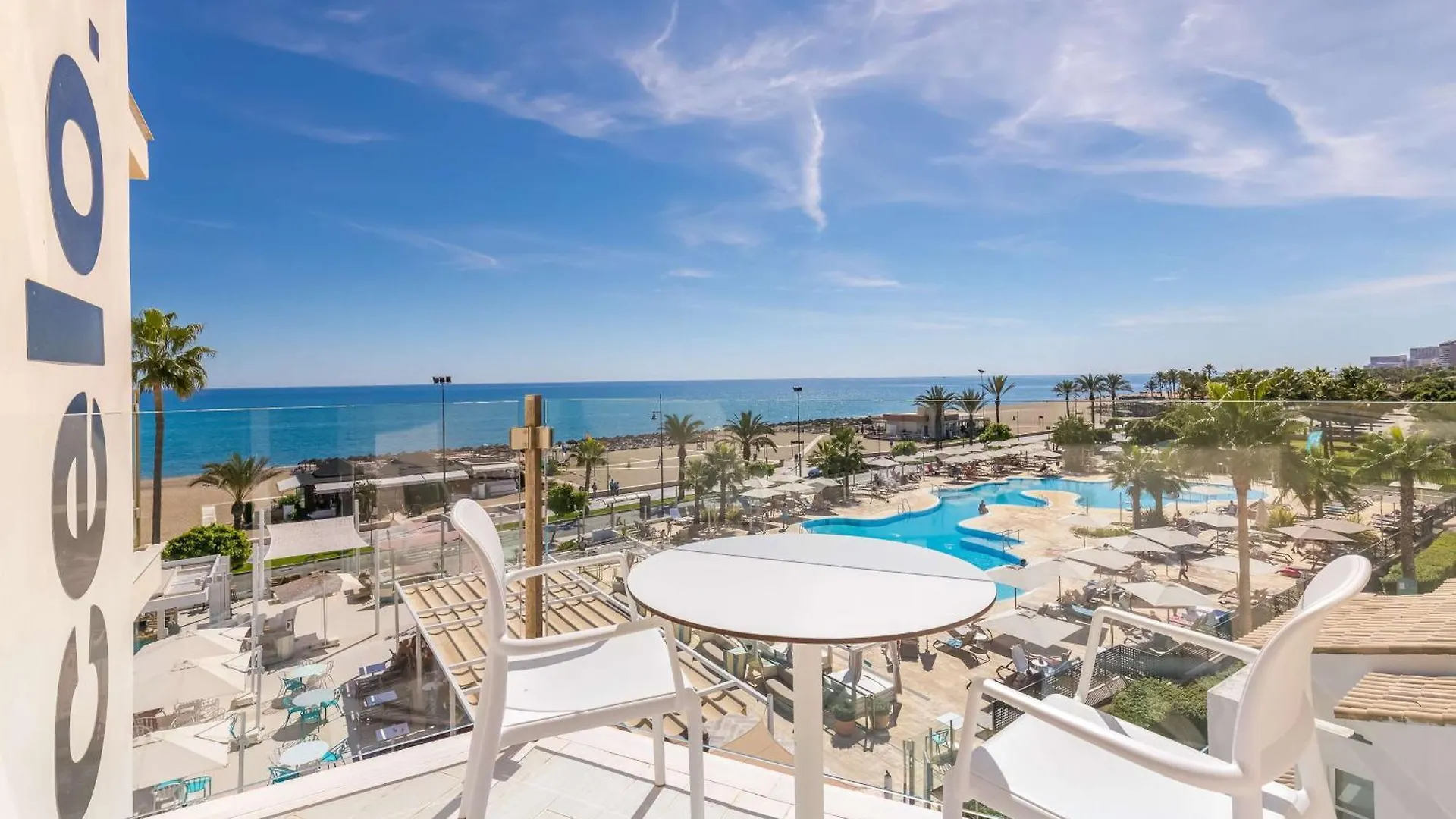 מלון Occidental Torremolinos Playa